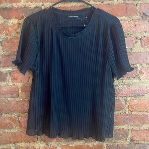 Black ruffled blouse size L